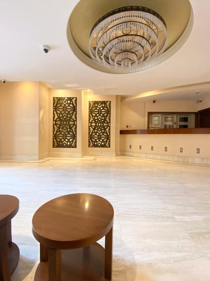 Charming Spacious In The Heart Of Jbr By Sweet Homes Будинок відпочинку