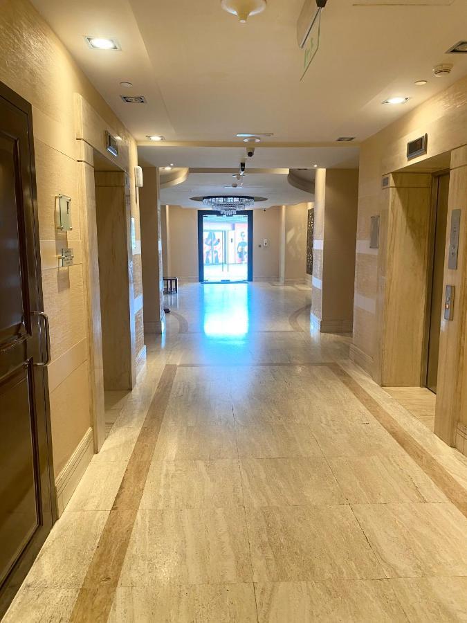Будинок відпочинку Charming Spacious In The Heart Of Jbr By Sweet Homes
