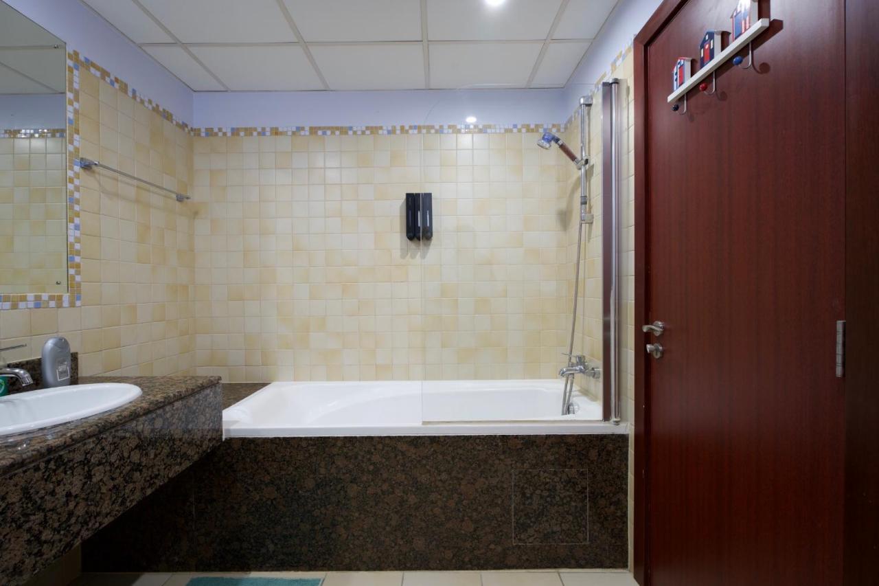 Charming Spacious In The Heart Of Jbr By Sweet Homes * Дубай